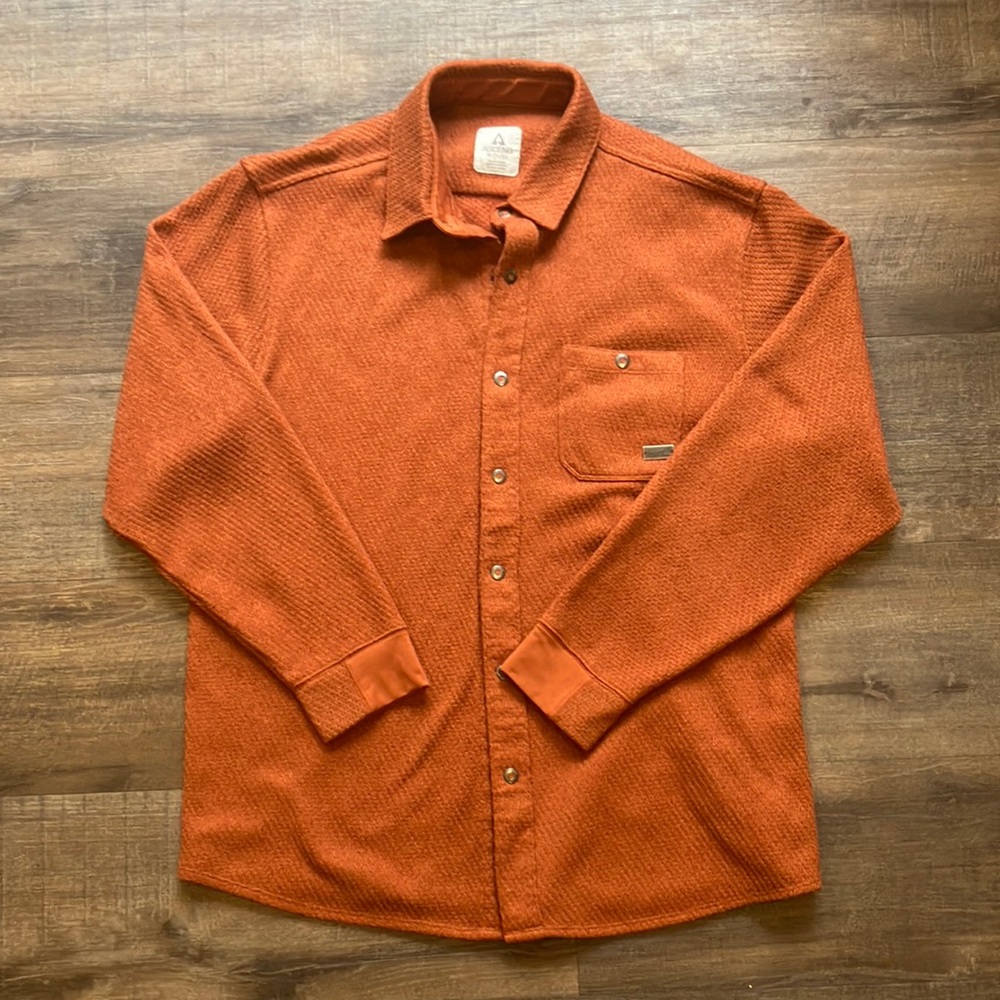 Mens Ascend XL shirt